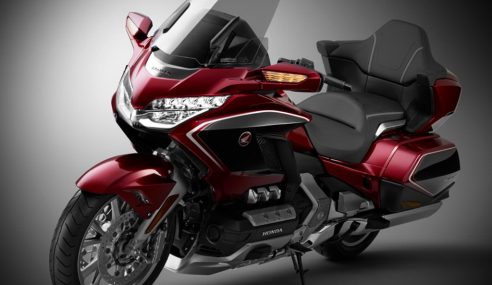 Honda Gold Wing 1800 รุ่นปี 2018 โมเดลเชนจ์ ใหม่ ในรอบ 17 ปี เคาะเริ่ม 7.82 แสนบาท