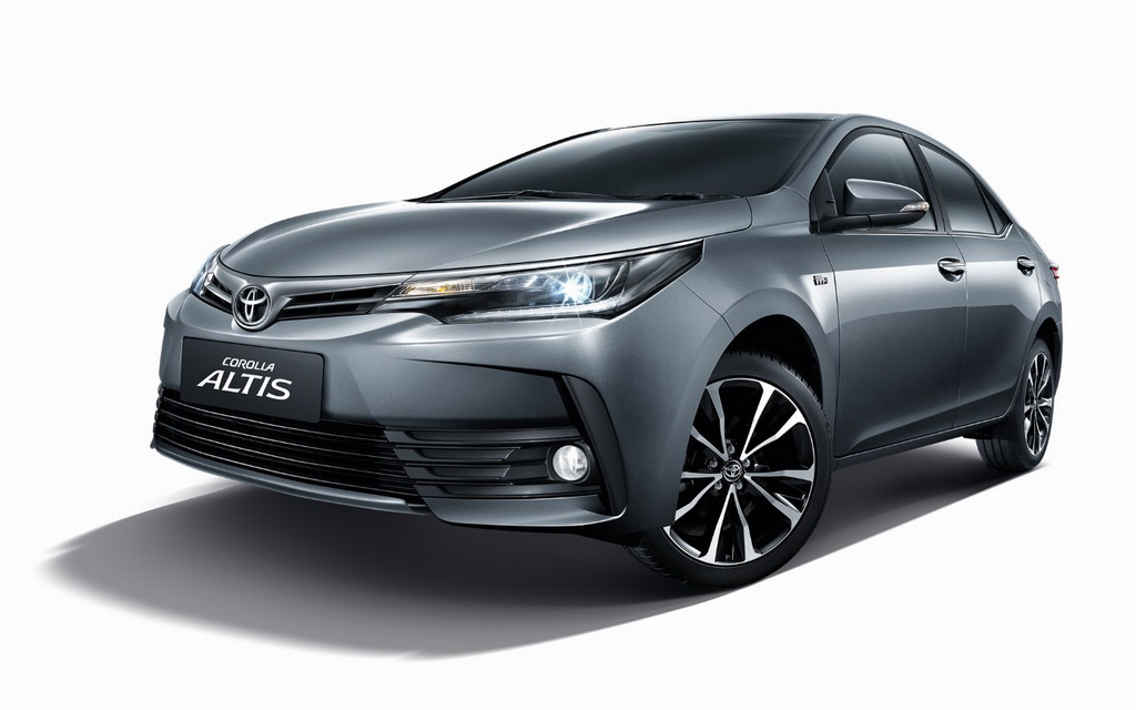 Toyota Corolla Altis 2018 รุ่น 1.8S ใหม่ เพิ่มกล้องหน้ารถ เคาะค่าตัว 9.59 แสน