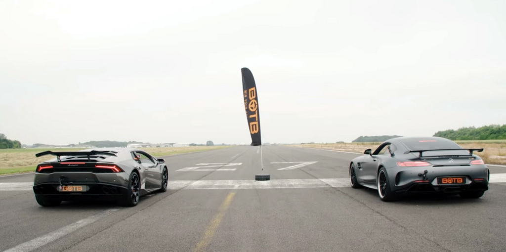 Mercedes-AMG GT R ปะทะ Lamborghini Huracan
