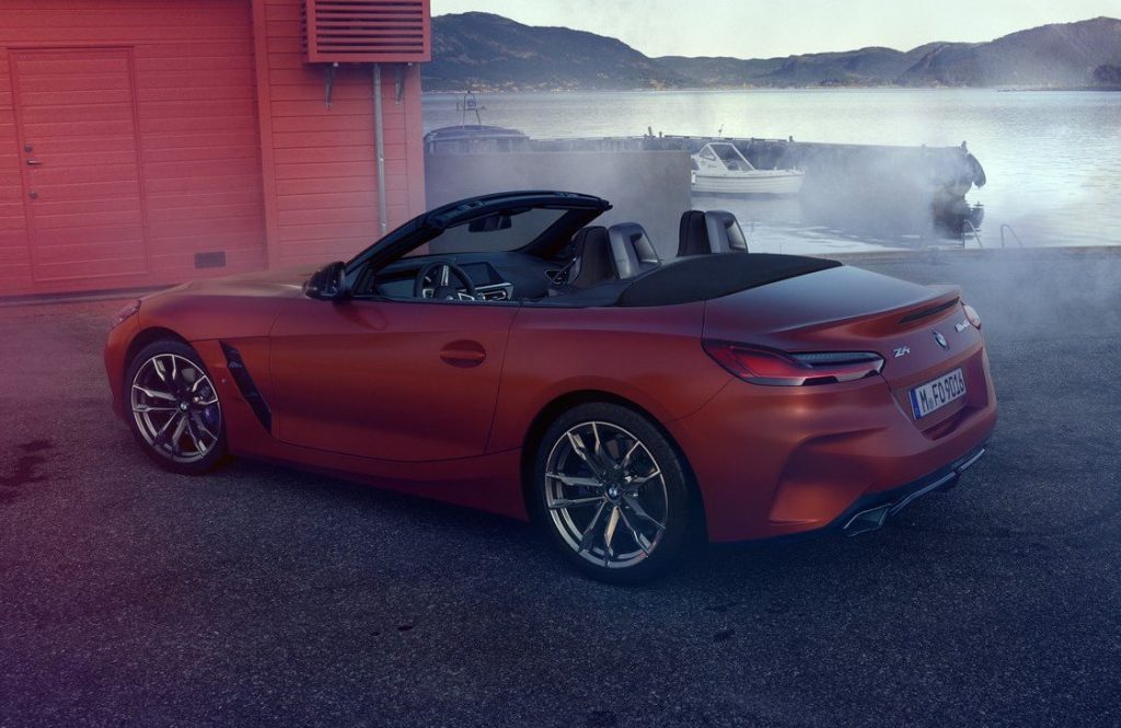 ภาพ BMW Z4 M40i 2019 คันใหม่ถูกเปิดเผยแบบหมดเปลือกที่ Pebble Beach