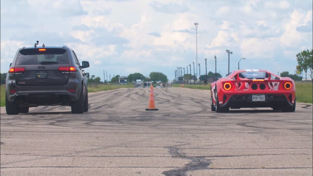 อย่าดูถูก SUV ร่างใหญ่อย่าง Jeep Trackhawk เพราะคลิปนี้อาจมีสวน Ford GT