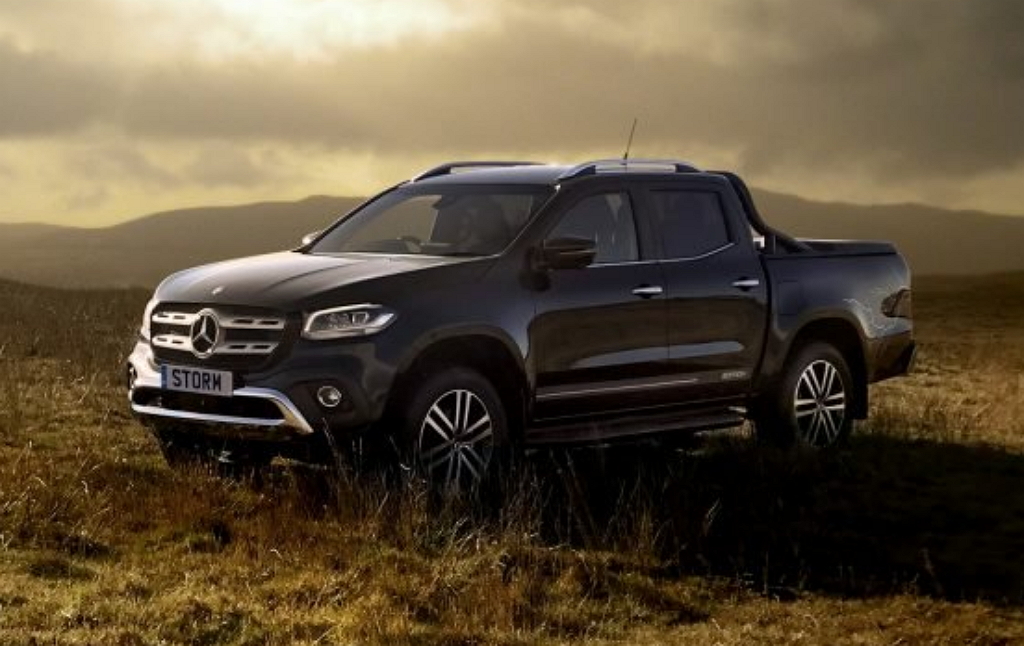 Mercedes จ่อเปิดตัว X-Class Storm Edition เน้นหรูหราแบบดาร์กๆ ไฮไลท์อยู่ที่ลายสายฟ้าฟาดท้ายกระบะ