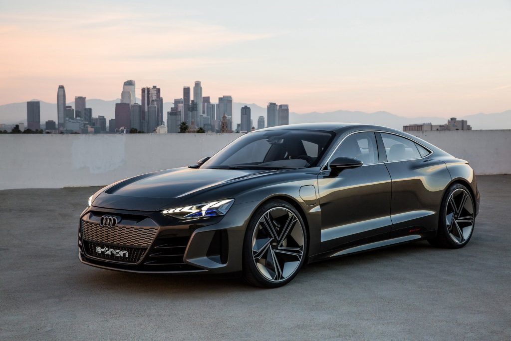 แนวคิด Audi e-tron GT ที่ทำร่วมกับ Porsche คาดชาร์จต่อครั้งวิ่งได่ 400 โล 0-100 ภายใน ชั่วพริบตา 3.5 วินาที