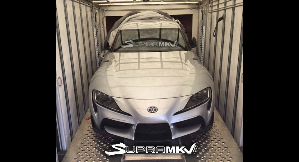 ภาพหลุดหน้าหล่อๆ ของ Toyota Supra สปอร์ตขวัญสายซิ่งคันใหม่ ที่หลุดให้เห็นด้านหน้าเต็มๆ