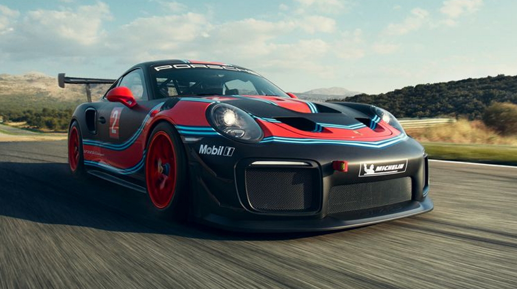 Porsche 911 GT2 RS Clubsport มาพร้อมกำรูปลักษณ์เฉียบ กำลังกว่า 700 แรงม้า