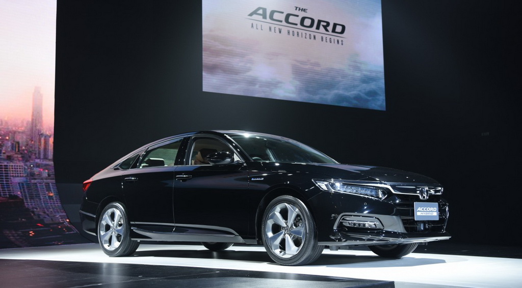 All New Honda Accord เจเนอเรชันที่ 10 เปิดตัวแล้วในไทย กับค่าตัวเริ่มต้นที่ 1.5 ล้านบาท