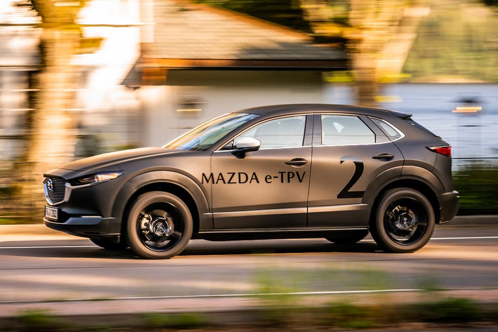 Mazda ไม่ตกขบวน ส่งต้นแบบรถไฟฟ้ารหัส e-TPV ในร่าง CX-30 ให้สื่อนอกรีวิวแล้ว