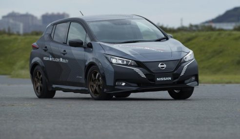Nissan Leaf กลายเป็นรถไฟฟ้าสายซิ่ง สุดร้อนแรงกำลัง 304 แรงม้า