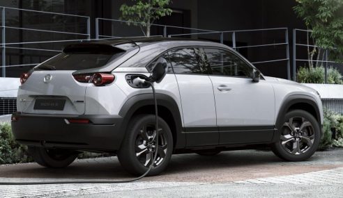เปิดตัวอย่างเป็นทางการ Mazda MX-30 รถไฟฟ้า 100% คันแรกของค่าย