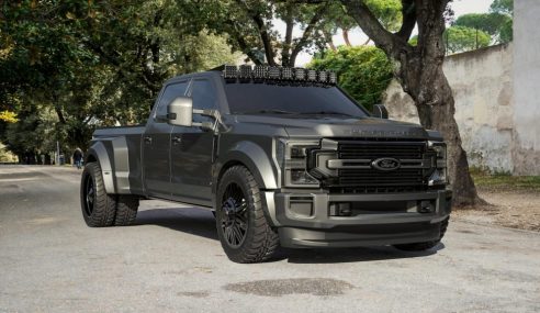 กระบะ 6 ล้อ สุดโหด F-450 Super Duty ดาวเด่นในงาน SEMA ที่ผ่านมา