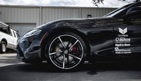 Toyota Supra Mk5 ที่ใช้เกียร์ธรรมดาคันแรก พร้อมเผยตัวแล้วในงาน SEMA Show