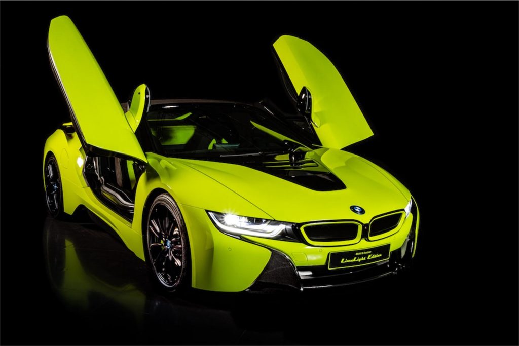 i8 Roadster สีเขียวสะท้อนแสงสุดจี๊ด LimeLight Edition ที่สรรค์สร้างโดย Alcantara