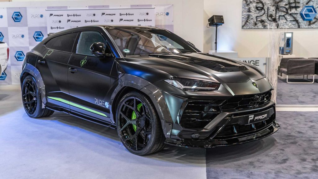 Lamborghini Urus มาพร้อมกับล้อบิ๊กบึ้ม 24 นิ้ว ที่เสริมความดุดันให้ชุดแต่งหลายร้อยเท่า