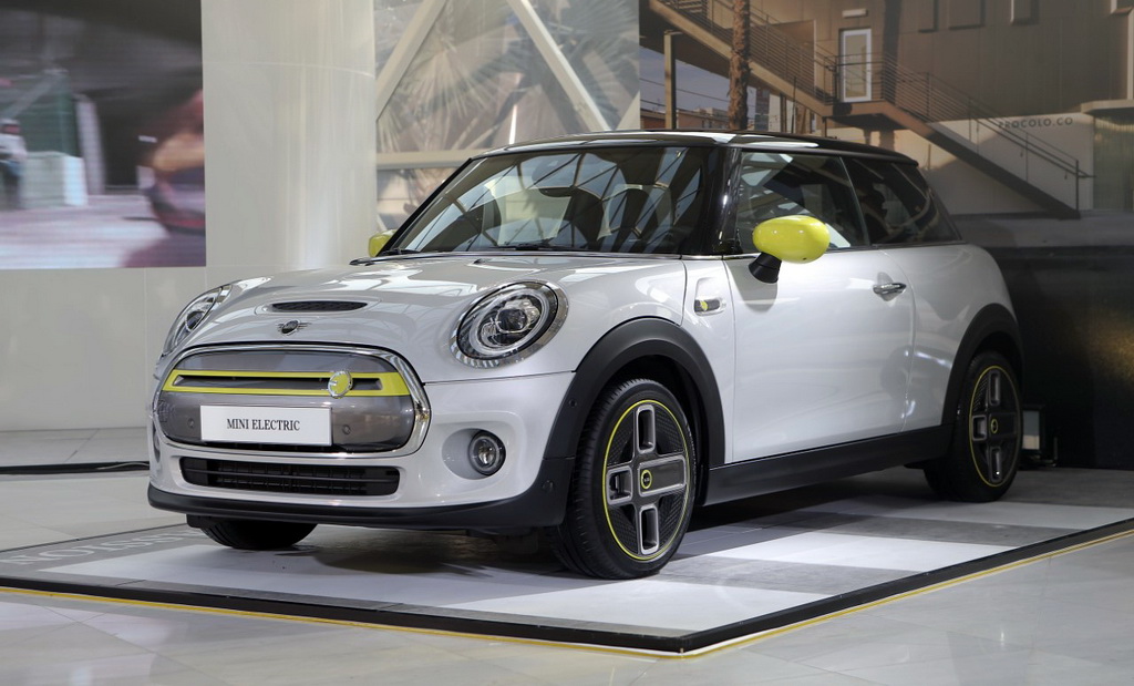 เปิดตัว “MINI Cooper SE” รถยนต์ขับเคลื่อนด้วยพลังงานไฟฟ้า 100% รุ่นแรกจากมินิ เพียง 25 คันเท่านั้น