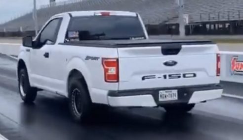 กระบะสายซิ่ง Ford F-150 พ่วงเทอร์โบคู่ ทำควอเตอร์ไมล์ในเวลาเพียง 8 วินาที