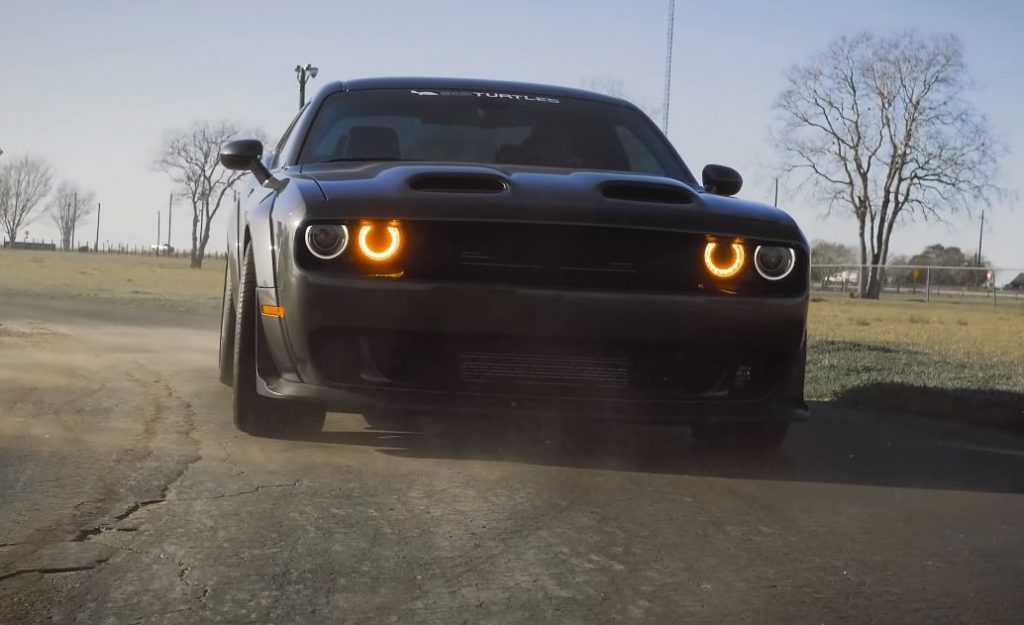 Hennessey ผู้ปลดปล่อยความป่าเถื่อนบน Dodge Challenger Redeye ให้มีกำลัง 1,000 แรงม้า