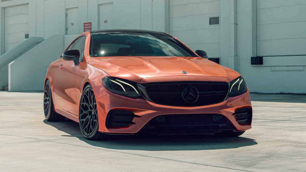AMG E53 Coupe ที่ถูกขับไปโมหน้ามาใหม่ ให้ดุดันยิ่งขึ้นเน้นสีดำสุดขรึม