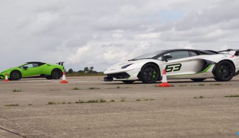 แมทช์กระขับมิตร 2 พี่น้องระหว่าง Aventador SVJ และ Huracan Performante