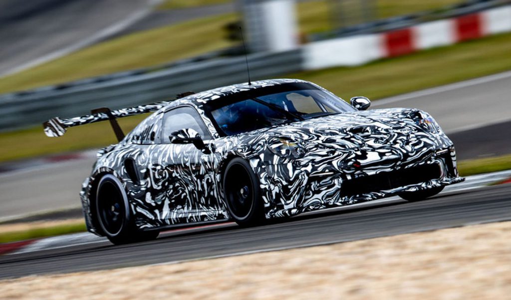 Porsche แง้ม 911 GT3 Cup Racer เจนเนอเรชั่นใหม่ให้แฟน ๆ ได้ชม