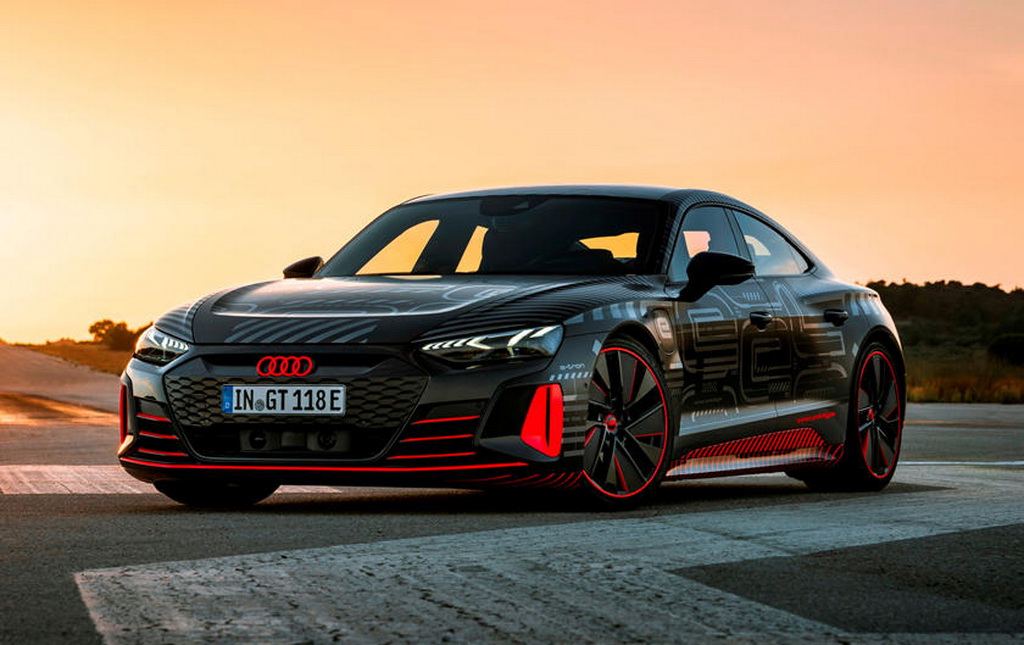 Audi e-tron GT ปี 2021 ใหม่ สปอร์ตซีดานขุมพลังไฟฟ้า เตรียมเปิดตัว 9 ก.พ. นี้!