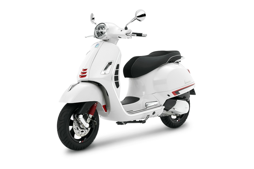 Vespa GTS Super Sport 300 HPE “สีขาวใหม่ White Innocenza” เสน่ห์แห่งความเท่เรียบง่าย สไตล์เรโทรโมเดิร์นสปอร์ต