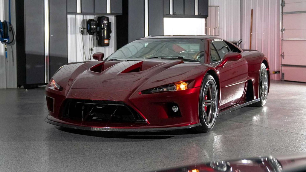 Falcon F7 ซูเปอร์คาร์สัญชาติอเมริกันเครื่องยนต์วางกลางสุดหายาก ถูกออกประมูลแล้ว