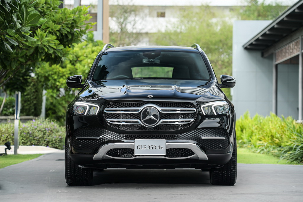 เผยโฉม “Mercedes-Benz GLE 350 de 4MATIC Exclusive” รถยนต์ดีเซลผสานเทคโนโลยีปลั๊กอินไฮบริดรุ่นแรกในไทย