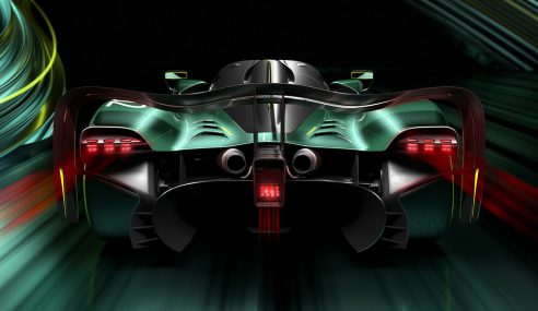 Aston Martin Valkyrie AMR Pro จะมีแรงกด (Downforce) ของรถ บนท้องถนนถึงสองเท่า
