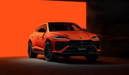 Lamborghini Urus SE ซูเปอร์เอสยูวีปลั๊กอินไฮบริดรุ่นแรกของแบรนด์ วิ่งไกลถึง 60 กม. ในโหมดไฟฟ้า